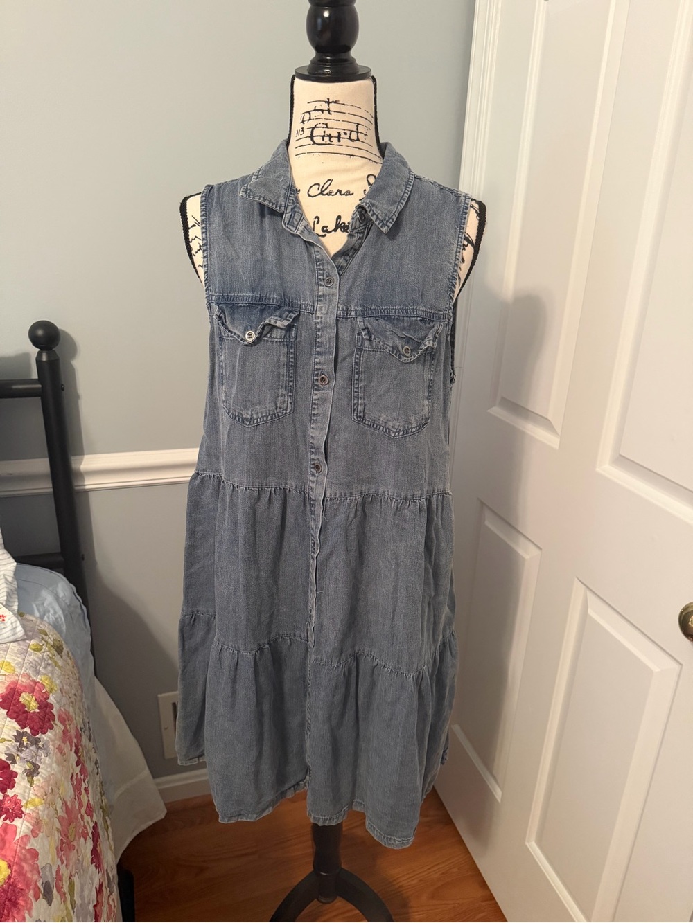 Velvet Heart Light Denim Blue Sleeveless Button-Front Dress